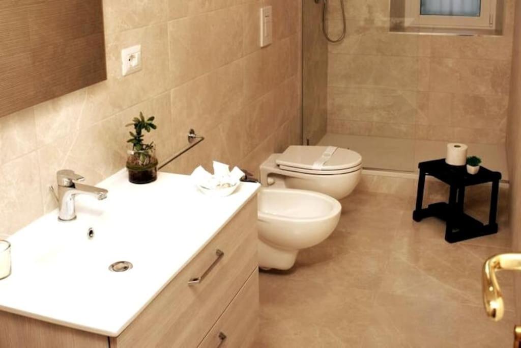 Sealand-Guest House Bari Esterno foto