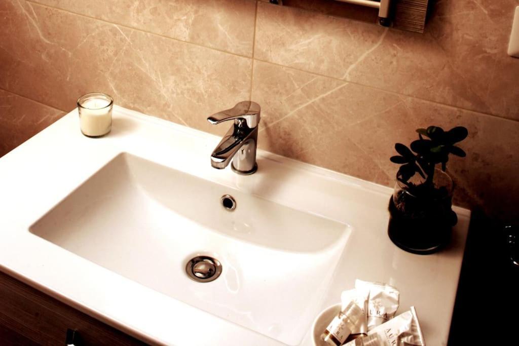 Sealand-Guest House Bari Esterno foto